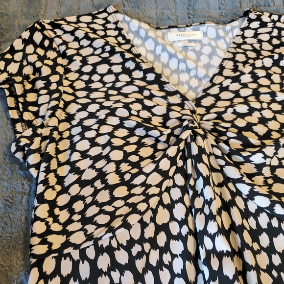 Pretty knotted blouse - Picture 3 of 5